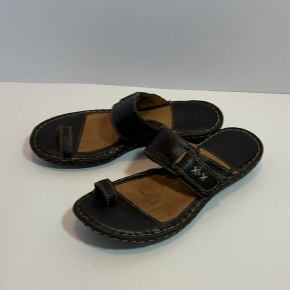 Born Sandals Wm US 7 M EU 38 Adjustable Flats Thong Style Leather - Picture 2 of 5